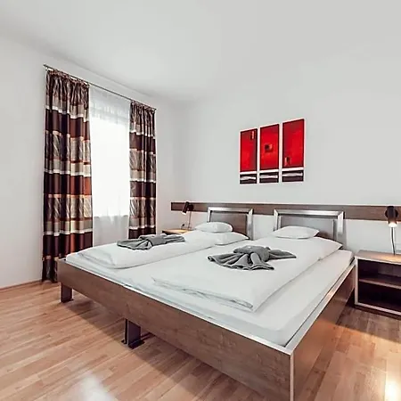 Othello Hotel apartamentowy 3*